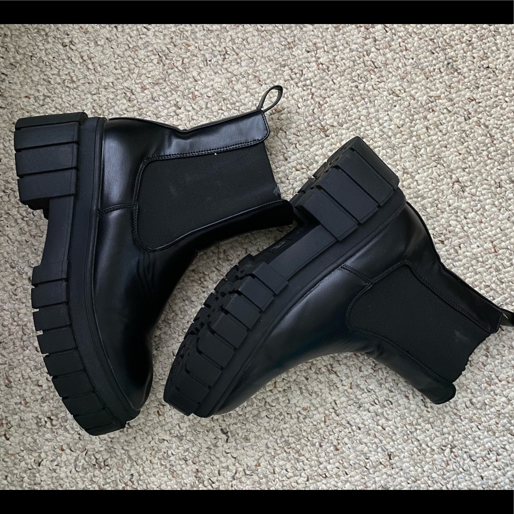 Black Platform Boots